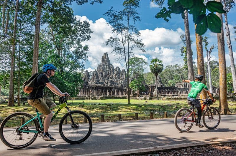 ក្រុមហ៊ុន អង្គរ បៃតង ទេសចរណ៍ (Angkor Green Tourism Co., Ltd.)
